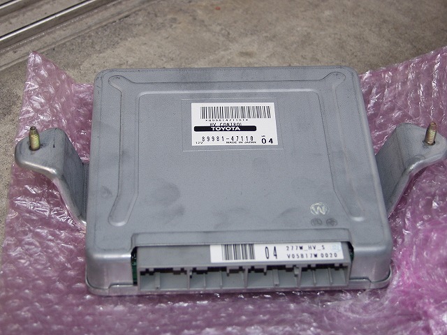 専用　Mサイズ プリウス NHW20 ハイブリッドバッテリーコンピュータ 89890